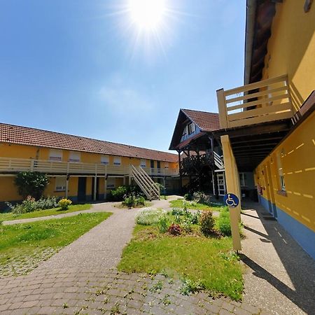 Le Relais De Wasselonne Aparthotel Luaran gambar